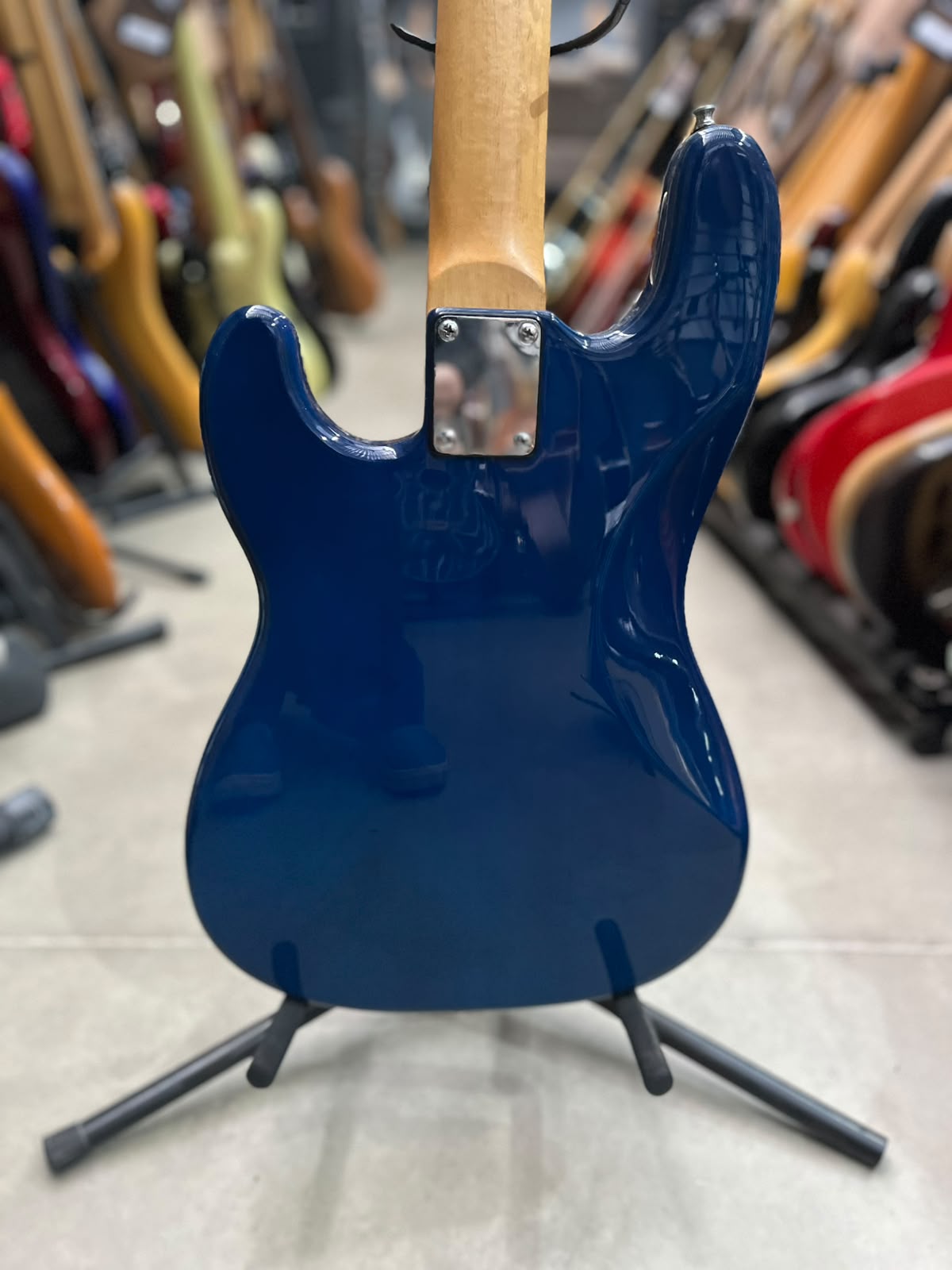 Baixo Strinberg Azul com escudo  4 cordas miniatura 8