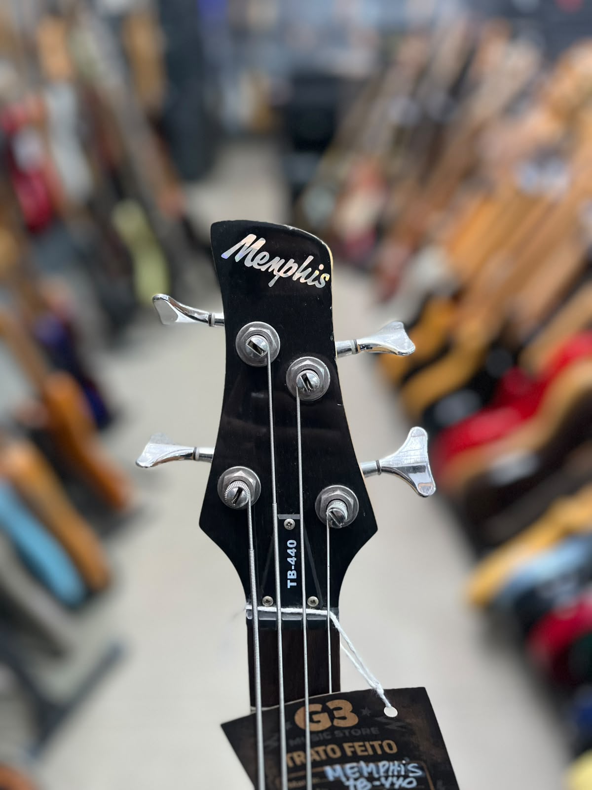 Baixo Marca Memphis – Modelo: TB-440 4cordas miniatura 6