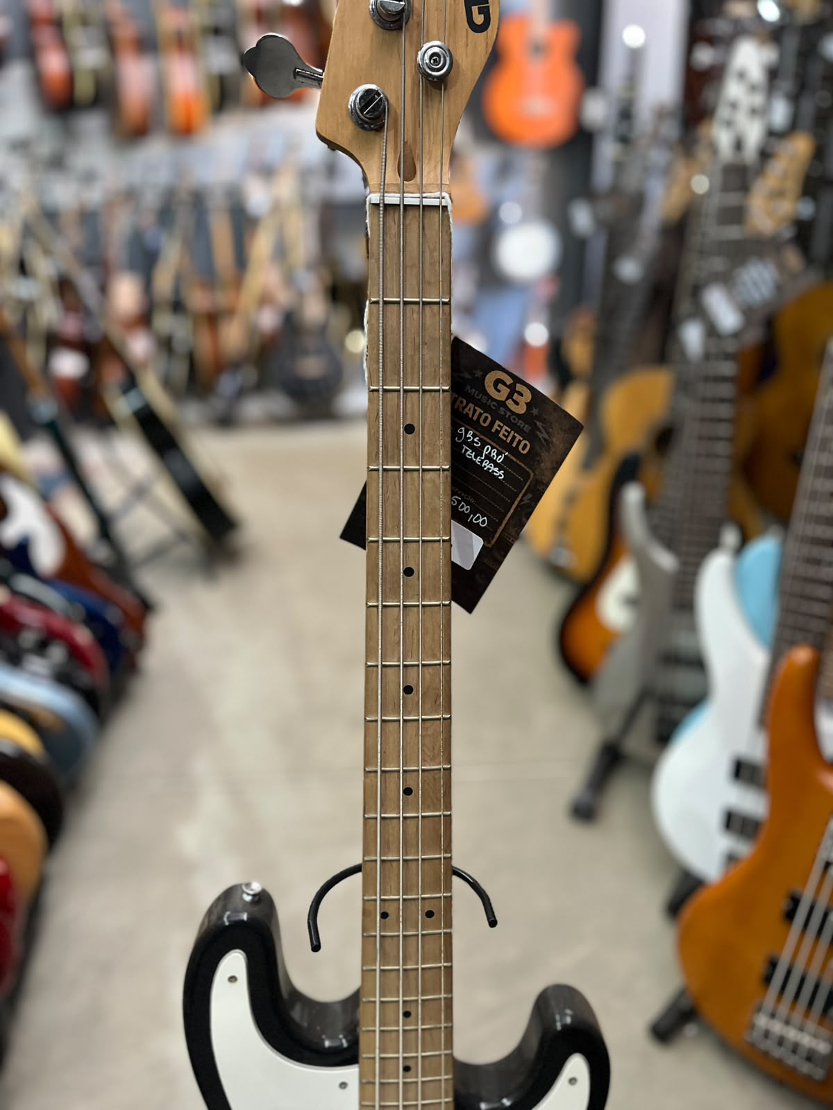 Baixo GBS Pro  Modelo: telebass sunburst 4 cordas miniatura 5