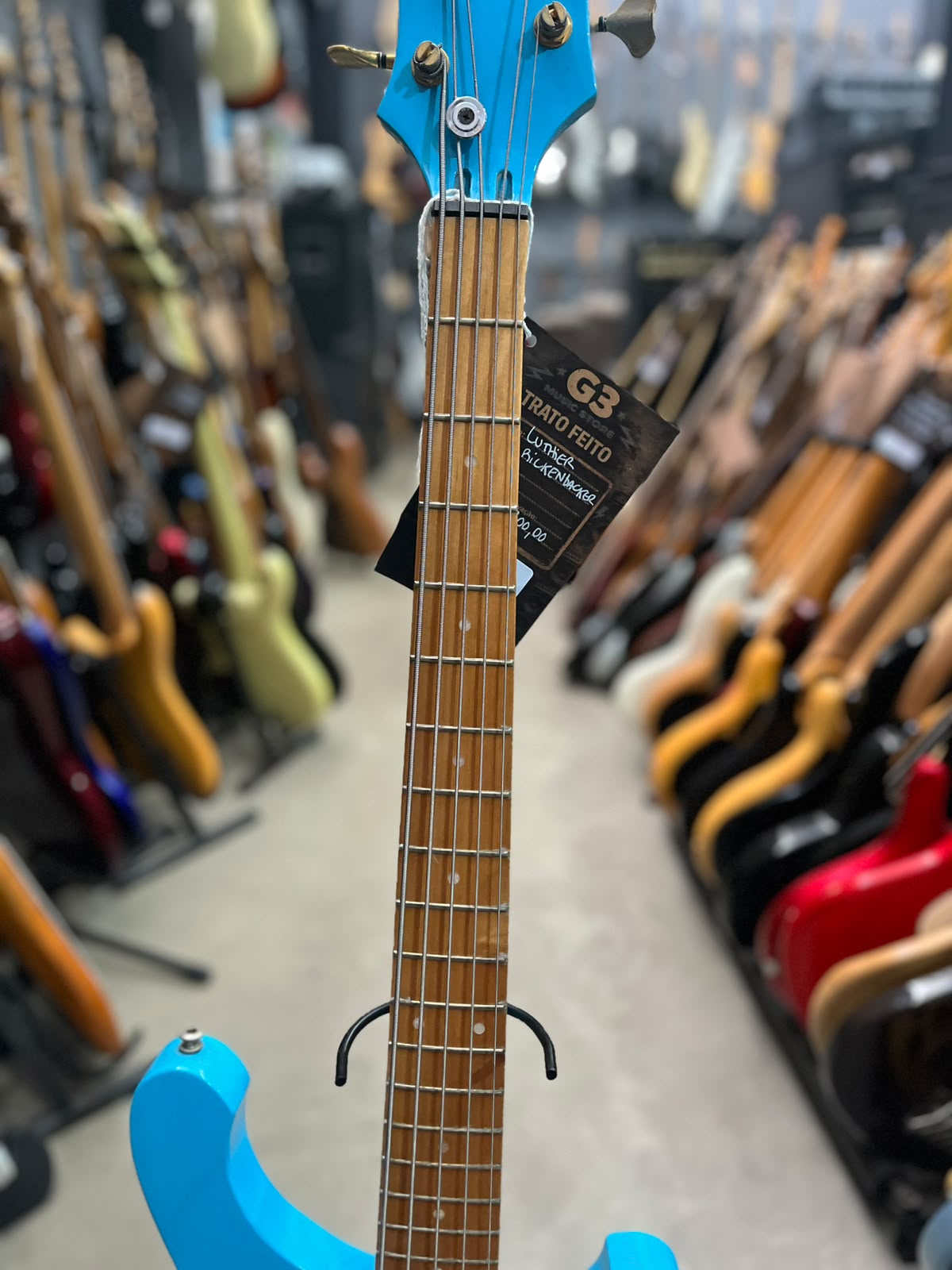 Baixo Luthier Rickenbacker  Modelo: 5cordas miniatura 5