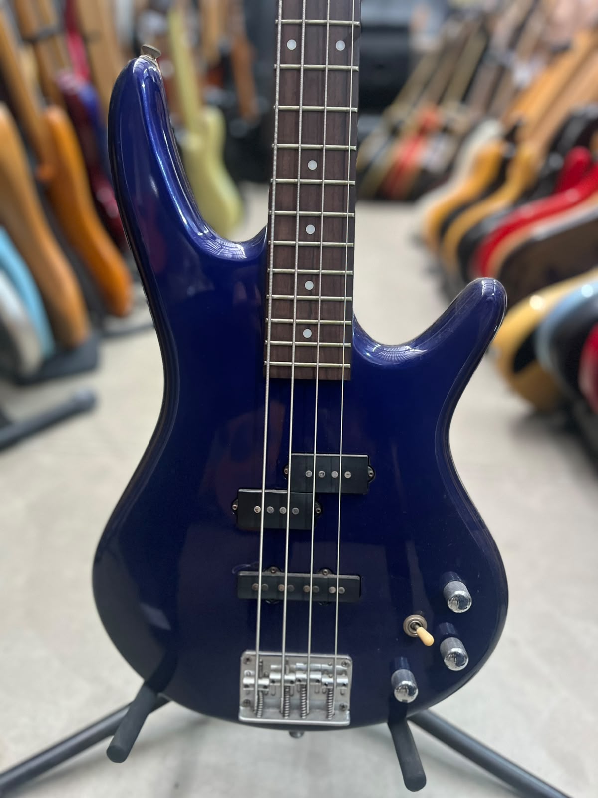 Baixo Ibanez G10 Azul – Modelo Soundgear 4 cordas