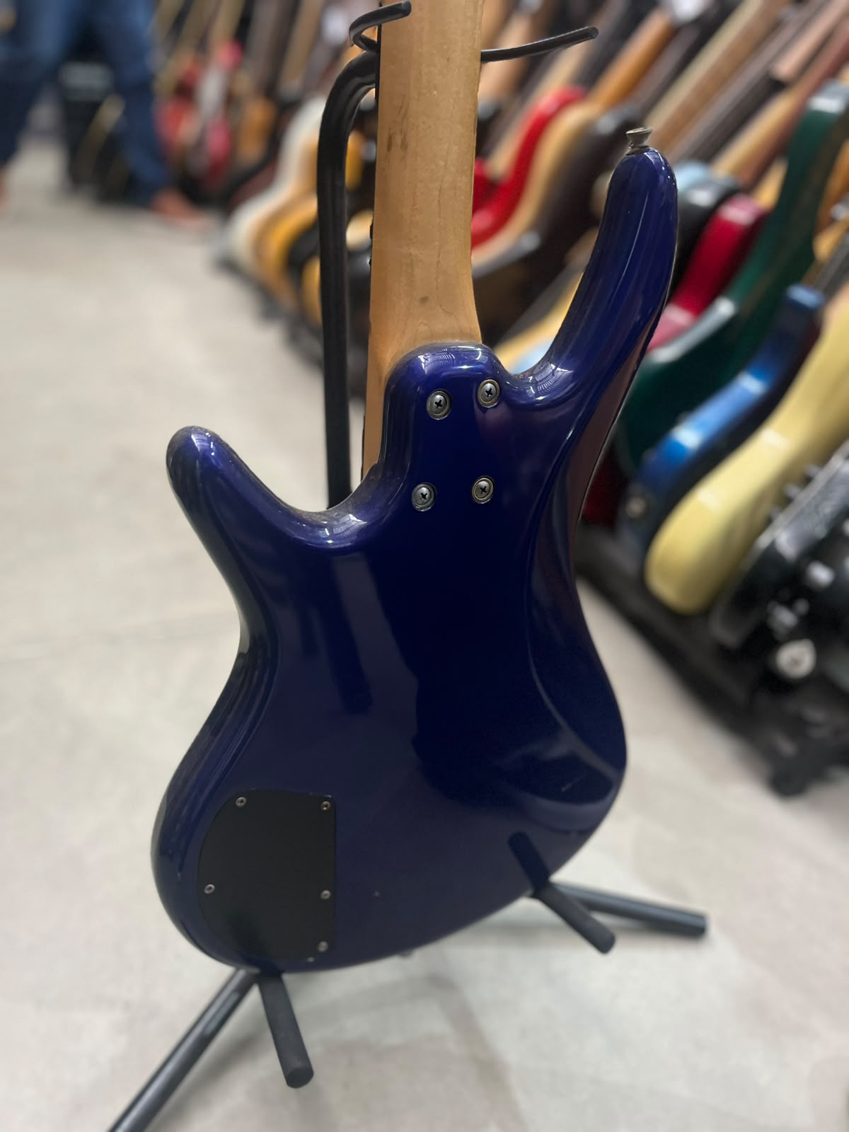 Baixo Ibanez G10 Azul – Modelo Soundgear 4 cordas miniatura 10