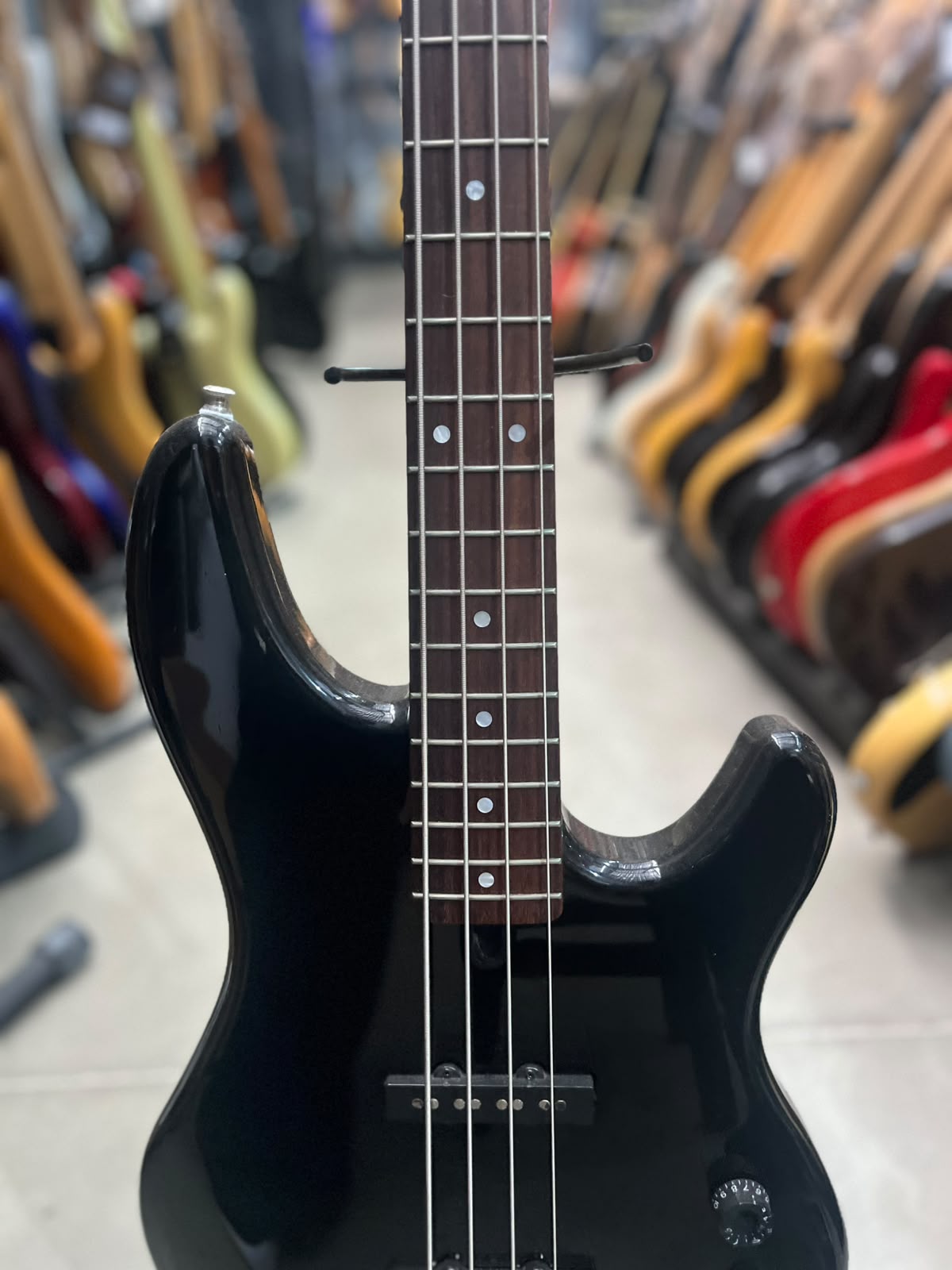 Baixo Yamaha 4 Cordas BB 350 miniatura 4