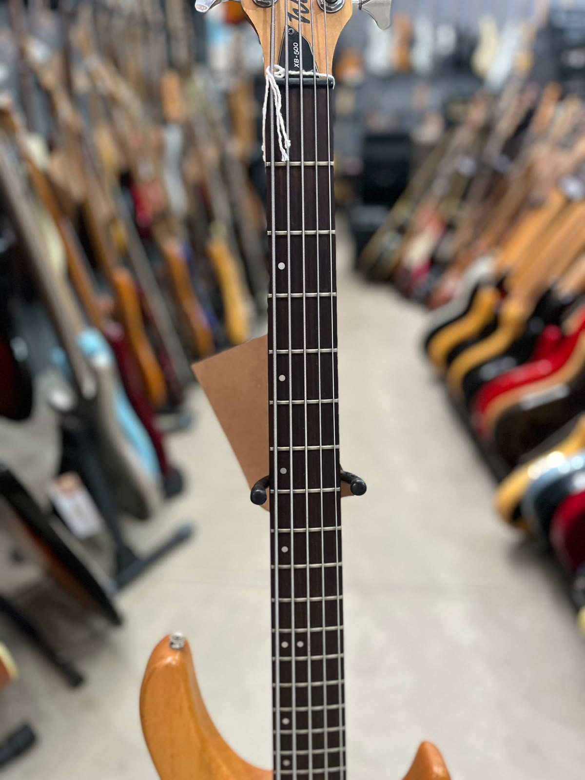 Biaxo Marca Washburn – Modelo: Xb 500 – 5 cordas miniatura 4