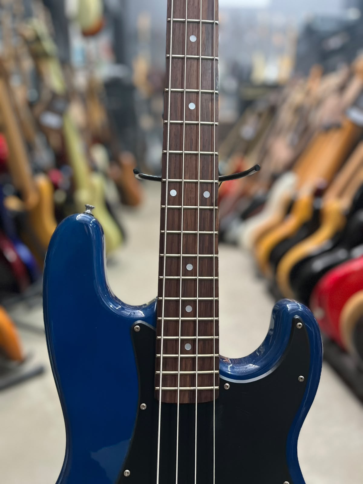 Baixo Strinberg Azul com escudo  4 cordas miniatura 4