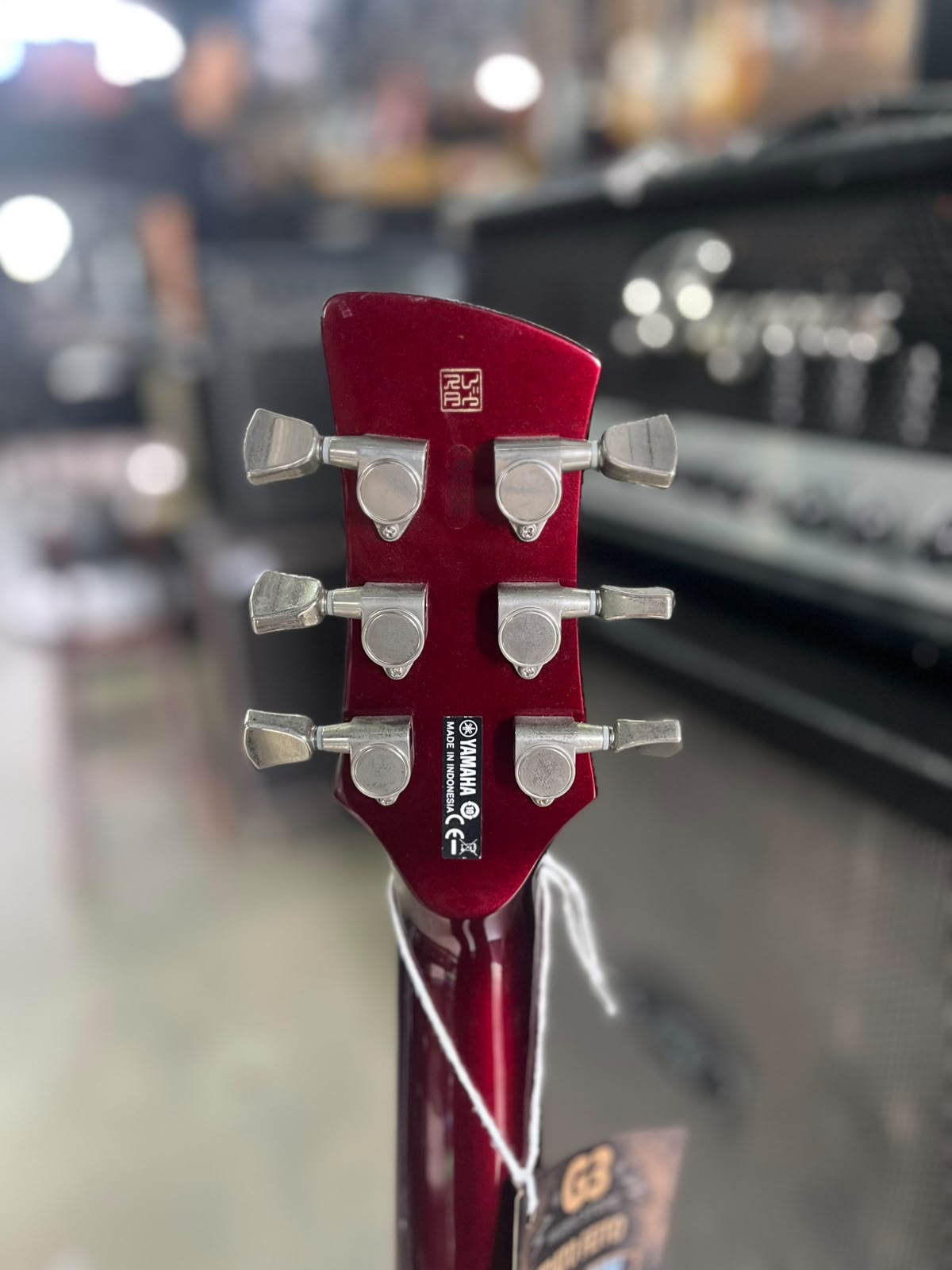 GUITARRA  YAMAHA VINHO STRATO miniatura 7