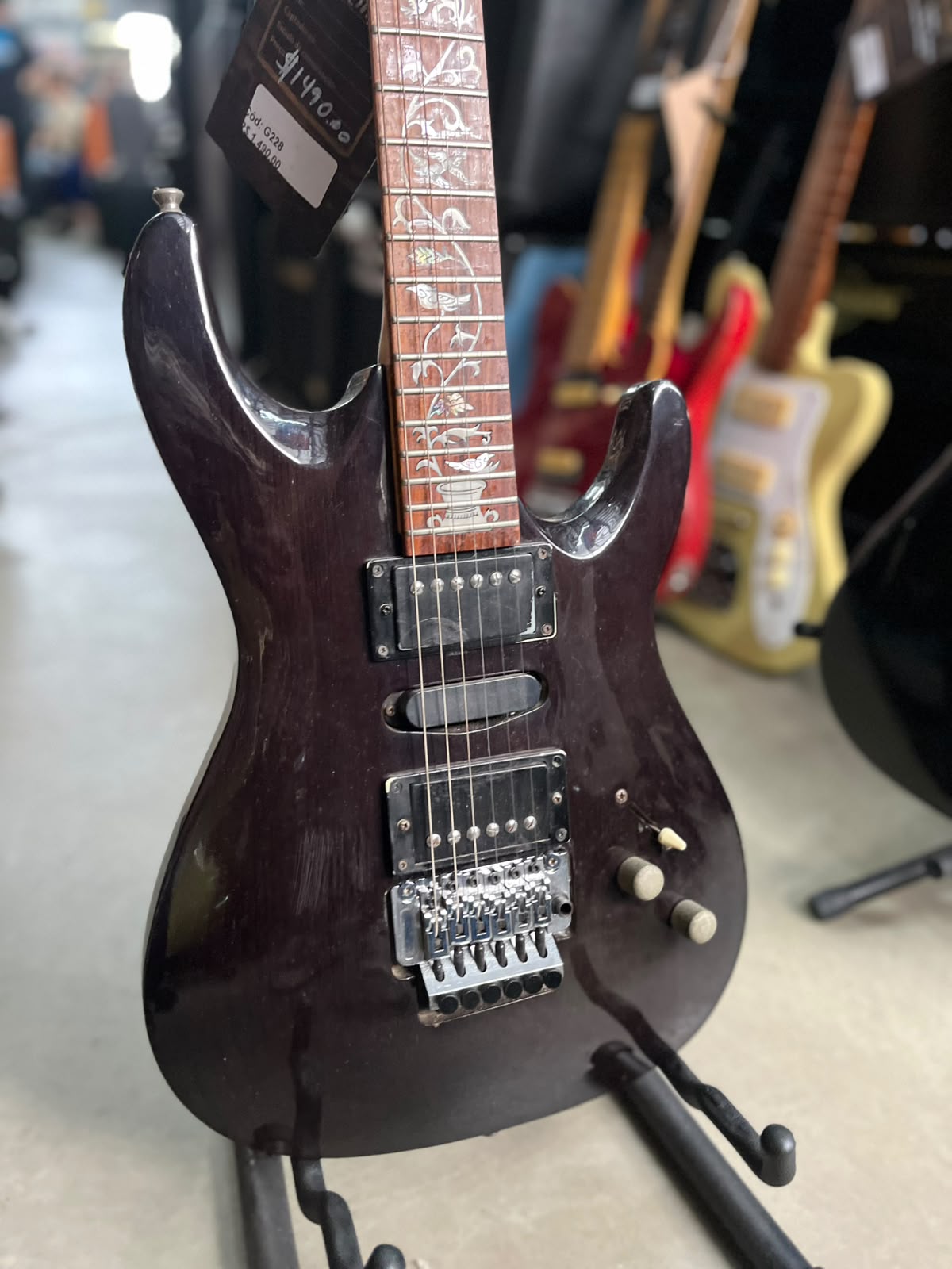 Guitarra Marca Strinberg – Modelo: Superstrato braço desenhado miniatura 3