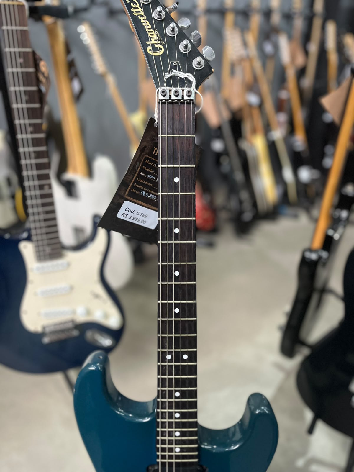 Guitarra Marca Charvette Modelo: Com Floyd  miniatura 4