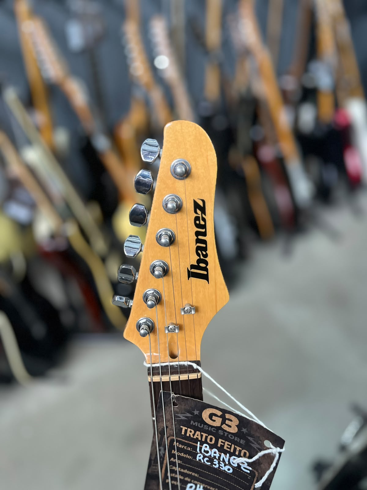 Guitarra Marca Ibanez Modelo: RC 330 miniatura 5