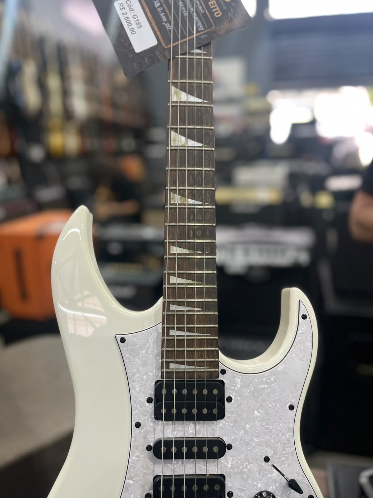 Guitarra Marca Waldman  Modelo: premium Mastery miniatura 4
