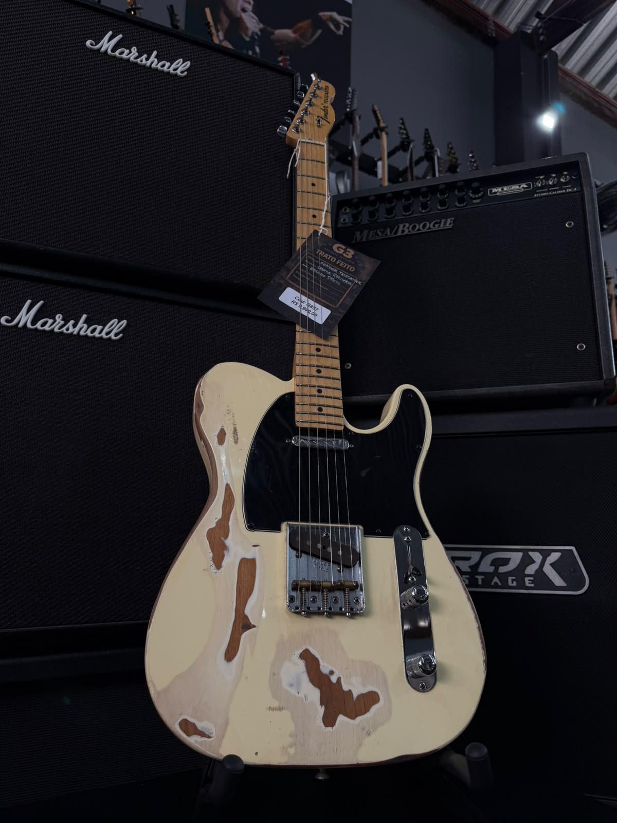Guitarra Fender Telecaster American Special -Creme relicada com escudo preto miniatura 2
