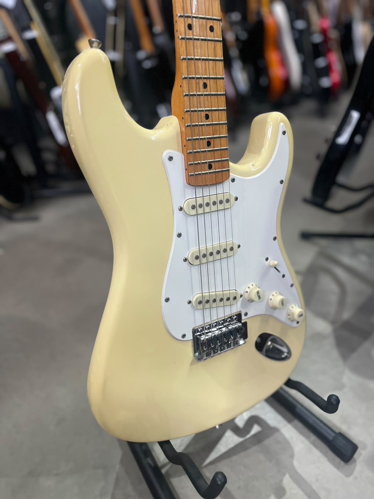 Guitarra Sx VTG séries Creme escudo branco miniatura 3