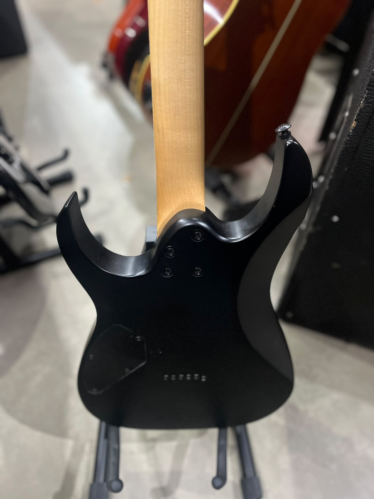 GUITARRA IBANEZ GIO SUPERSTRATO PRETA FOSCA miniatura 9