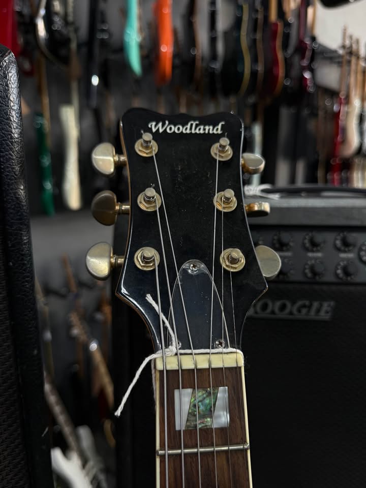 Guitarra Woodland Semi Acústica natural com escudo preto miniatura 4