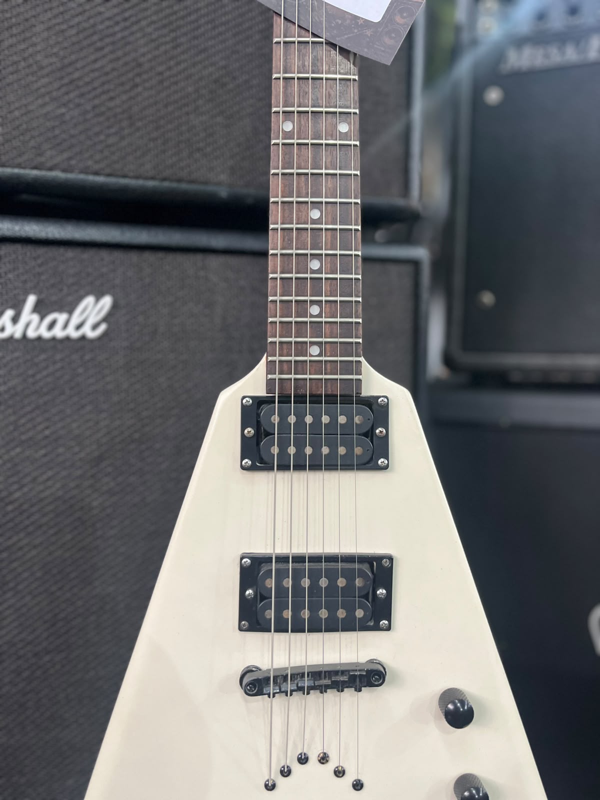 Guitarra Dean Flying V Branca miniatura 2