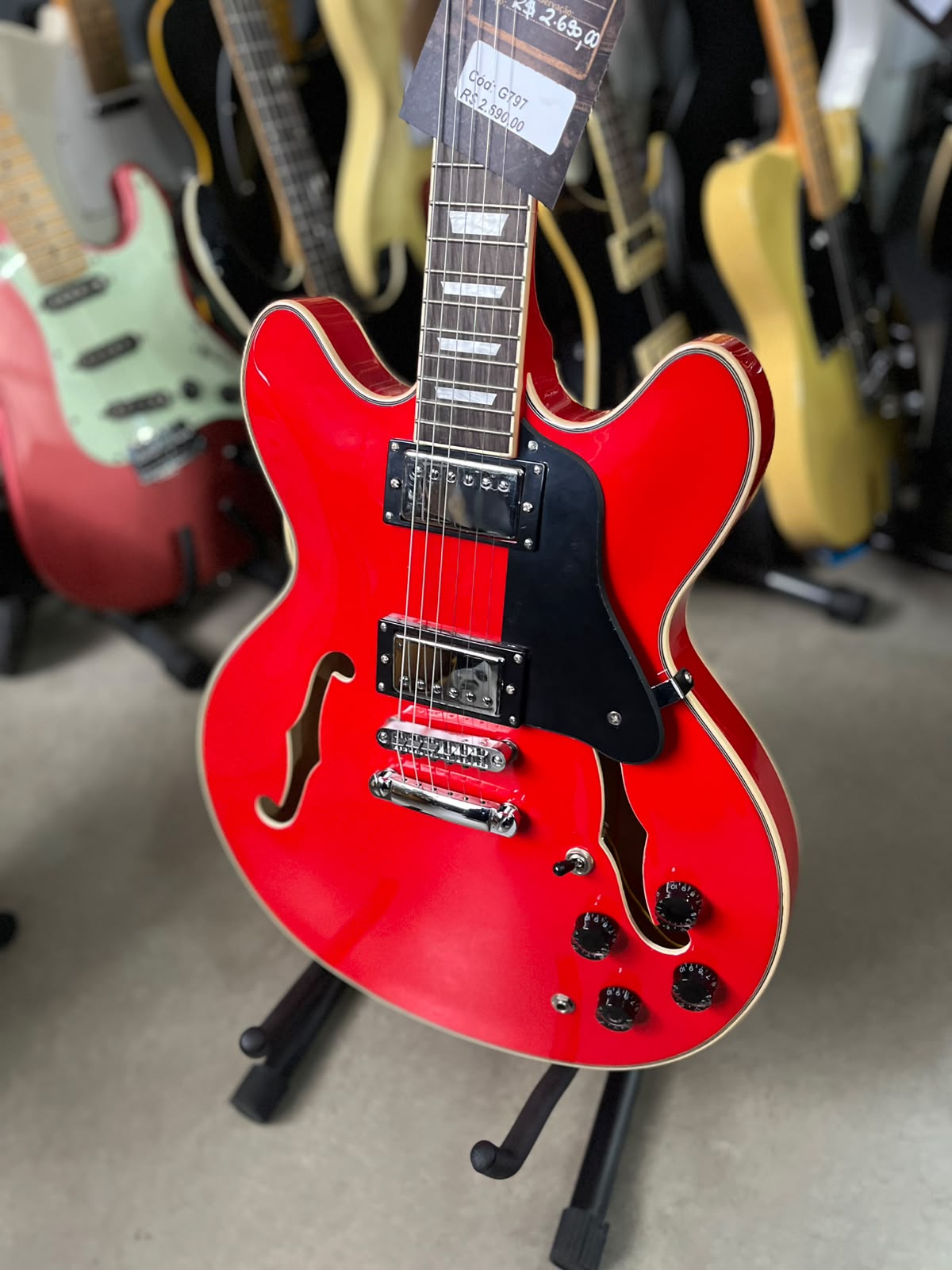 Guitarra Strinberg Semi acústica SHS300 RD V ermelha escudo preto miniatura 2