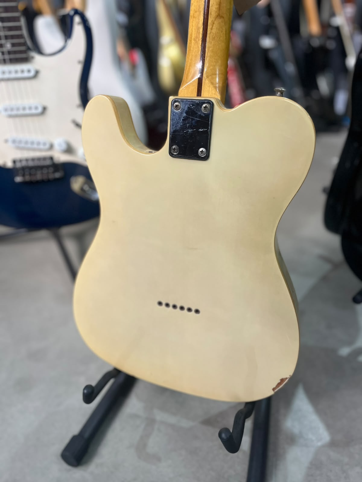 Guitarra Nolan  Telecaster creme escudo preto miniatura 8