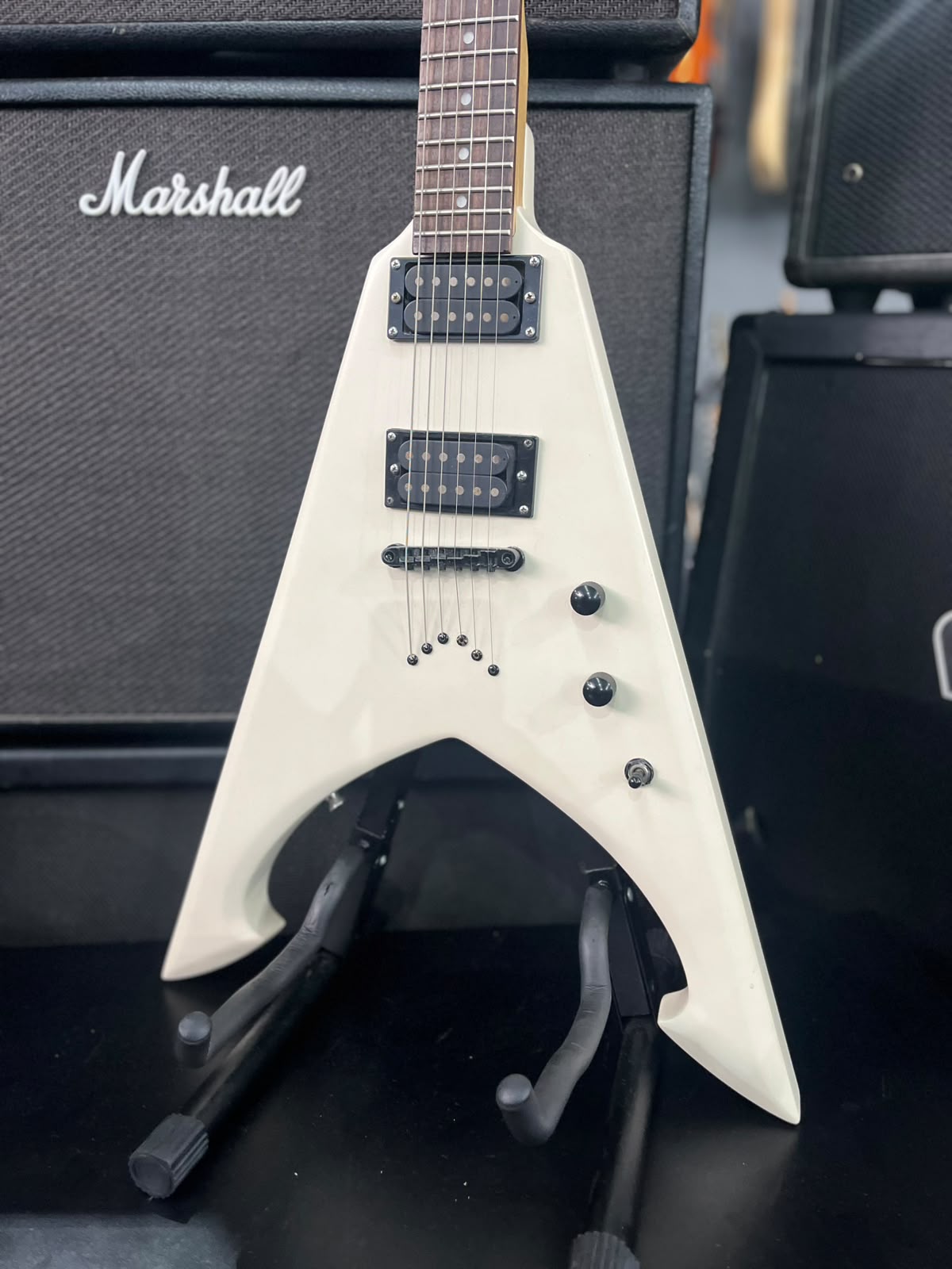 Guitarra Dean Flying V Branca miniatura 3