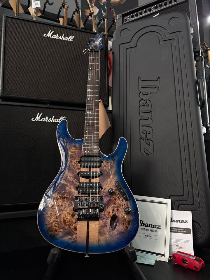 Guitarra Ibanez premium S1070PBZ-CLB Cerulean Blue Burst miniatura 2