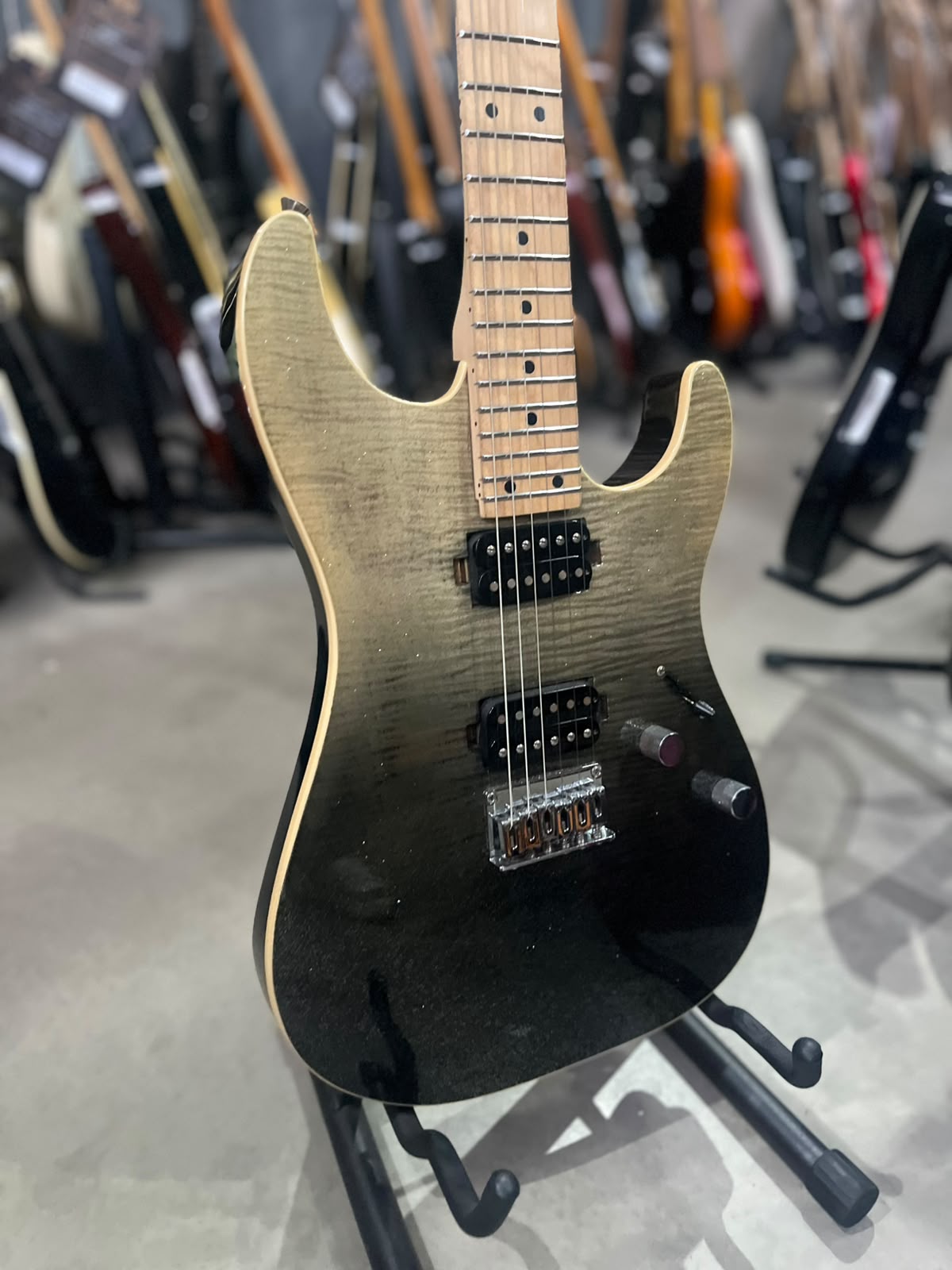 GUITARRA SEIZI KATANA PHANTOM miniatura 3