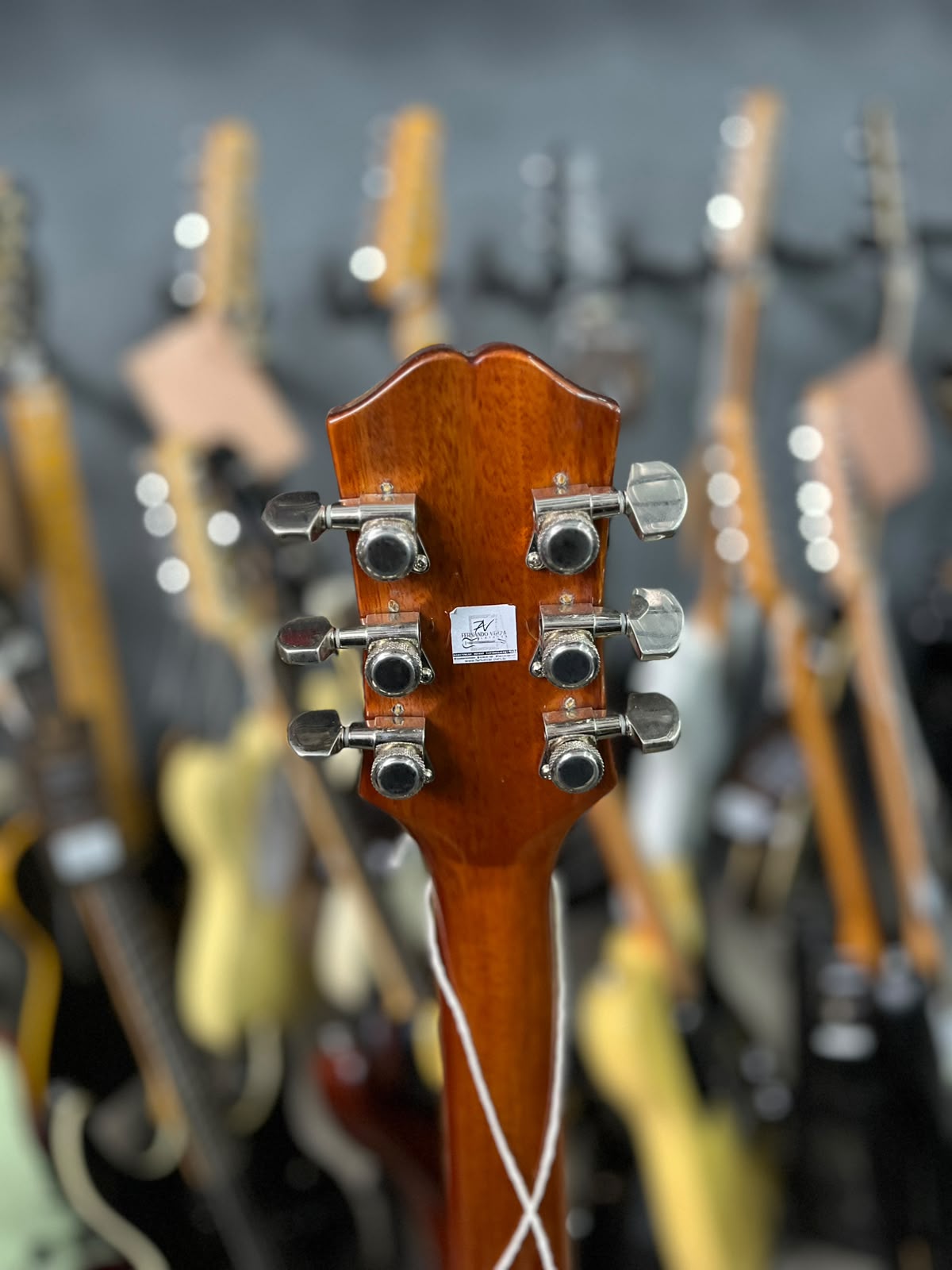 Guitarra Epiphone Semi acústica ES335 Sunburst escudo preto miniatura 6