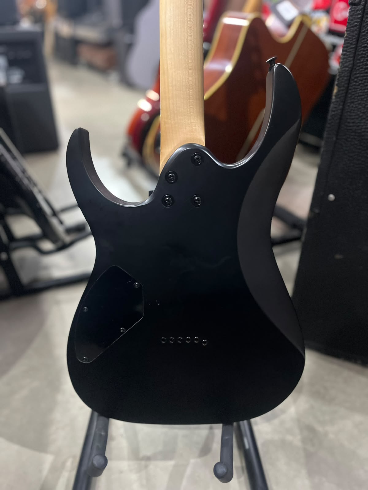 GUITARRA IBANEZ GIO SUPERSTRATO PRETA FOSCA miniatura 8