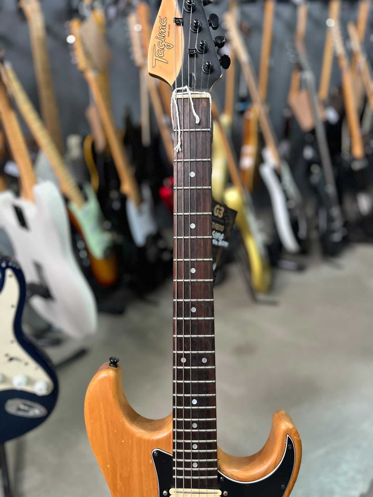 Guitarra Marca Tagima Modelo: Juninho Afram miniatura 5