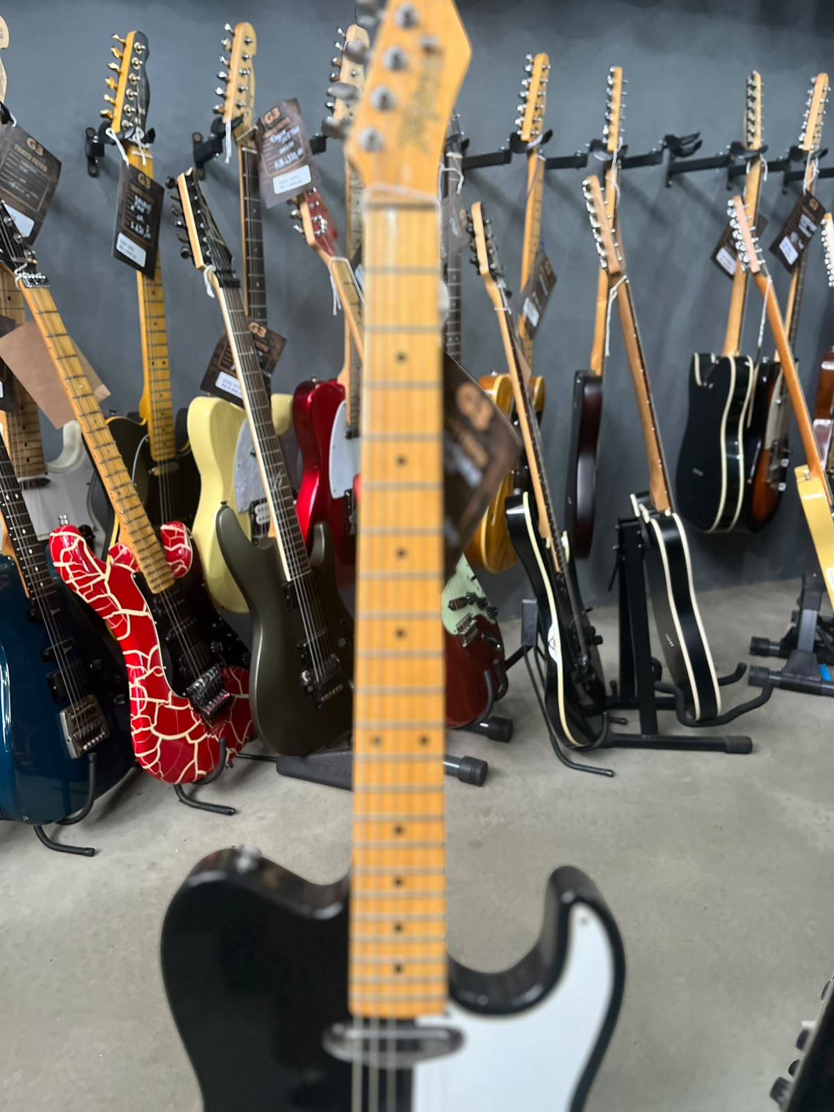 Guitarra Marca tagima – Modelo telecaster miniatura 5