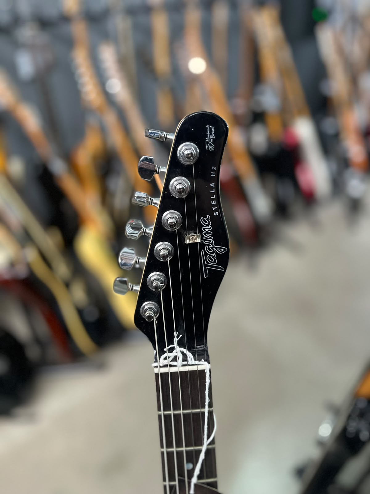 Guitarra Tagima  Stella H2 miniatura 5