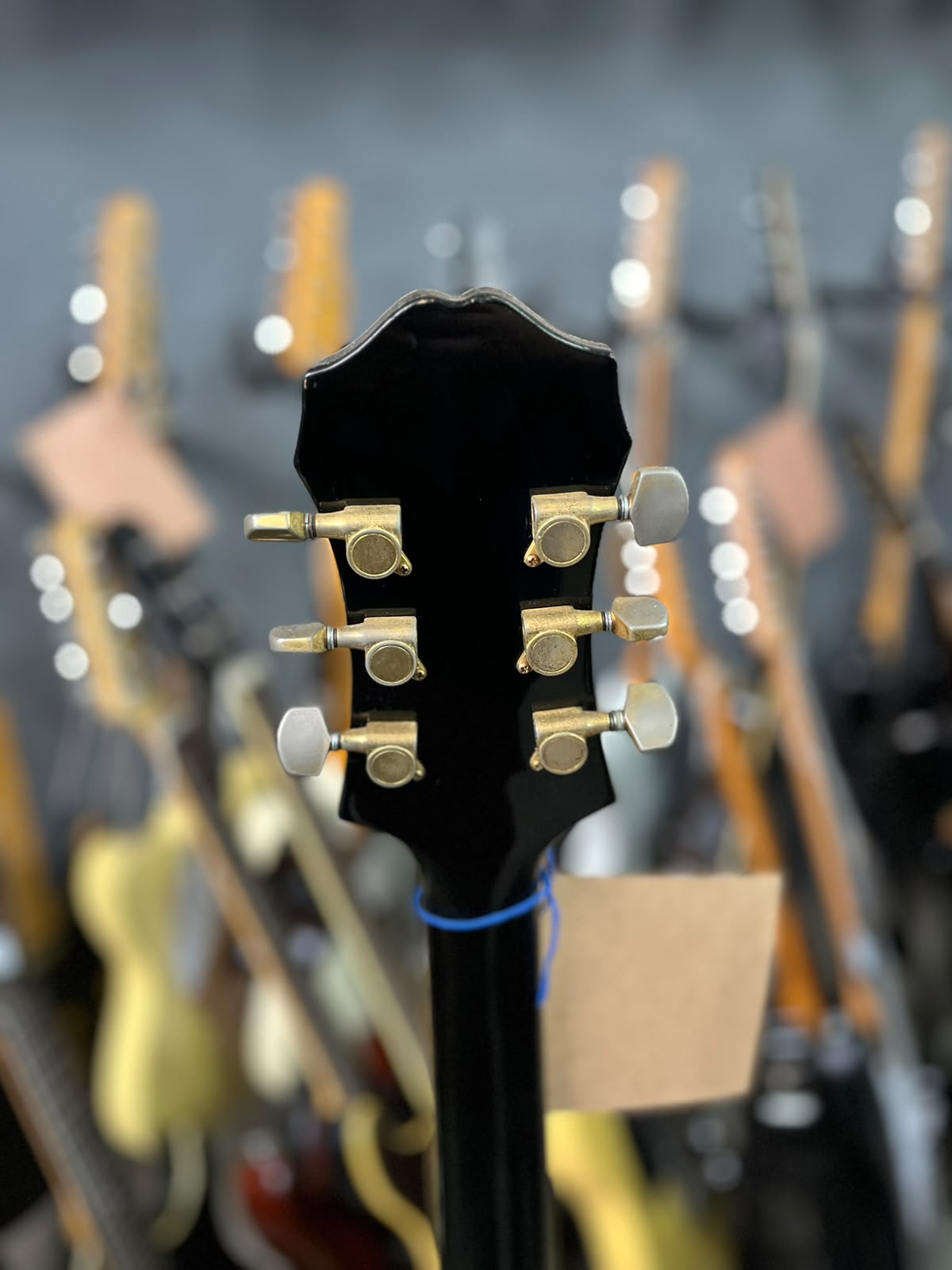 Guitarra Marca Epiphone BroadWay miniatura 6