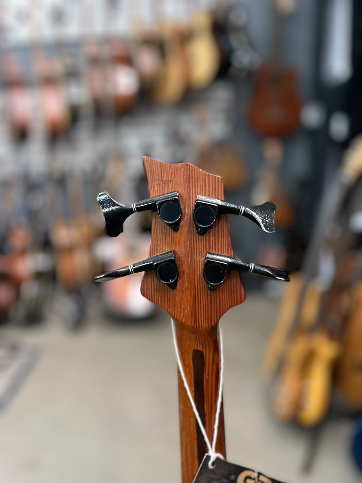 Baixo Fretless luthier amadeirado miniatura 6