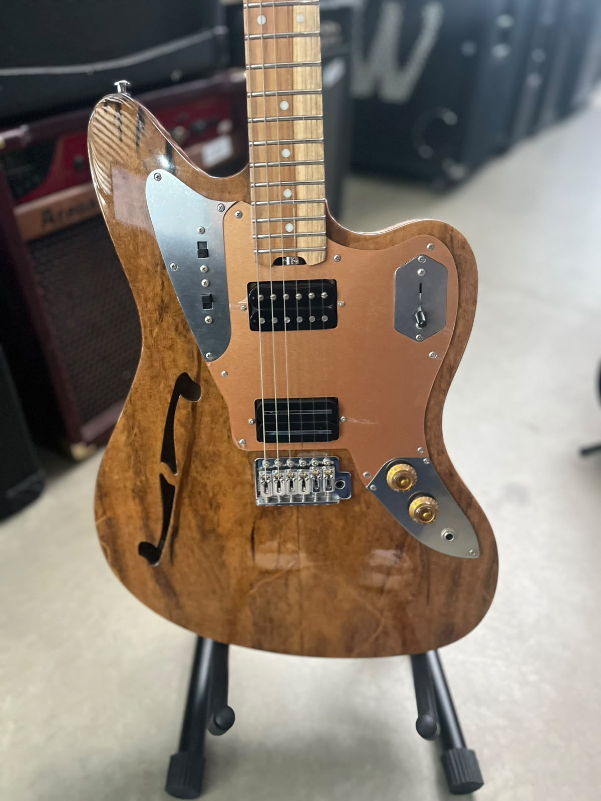 Guitarra Studebaker Sceptre