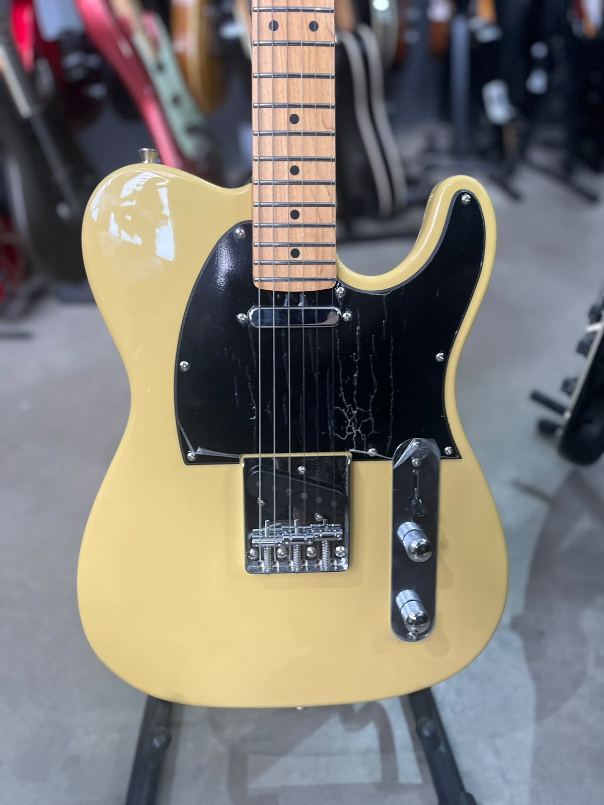 GUITARRA JETI TELECASTER MOSTARDA ESCUDO PRETO
