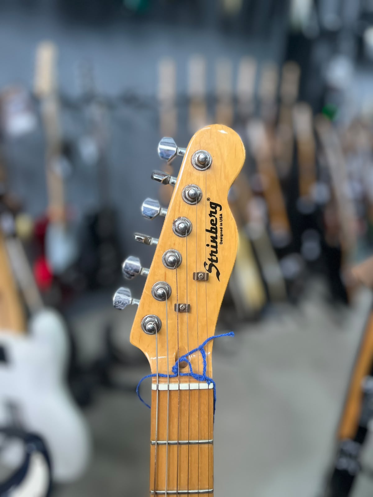 Guitarra Marca Strinberg ThinLine miniatura 5