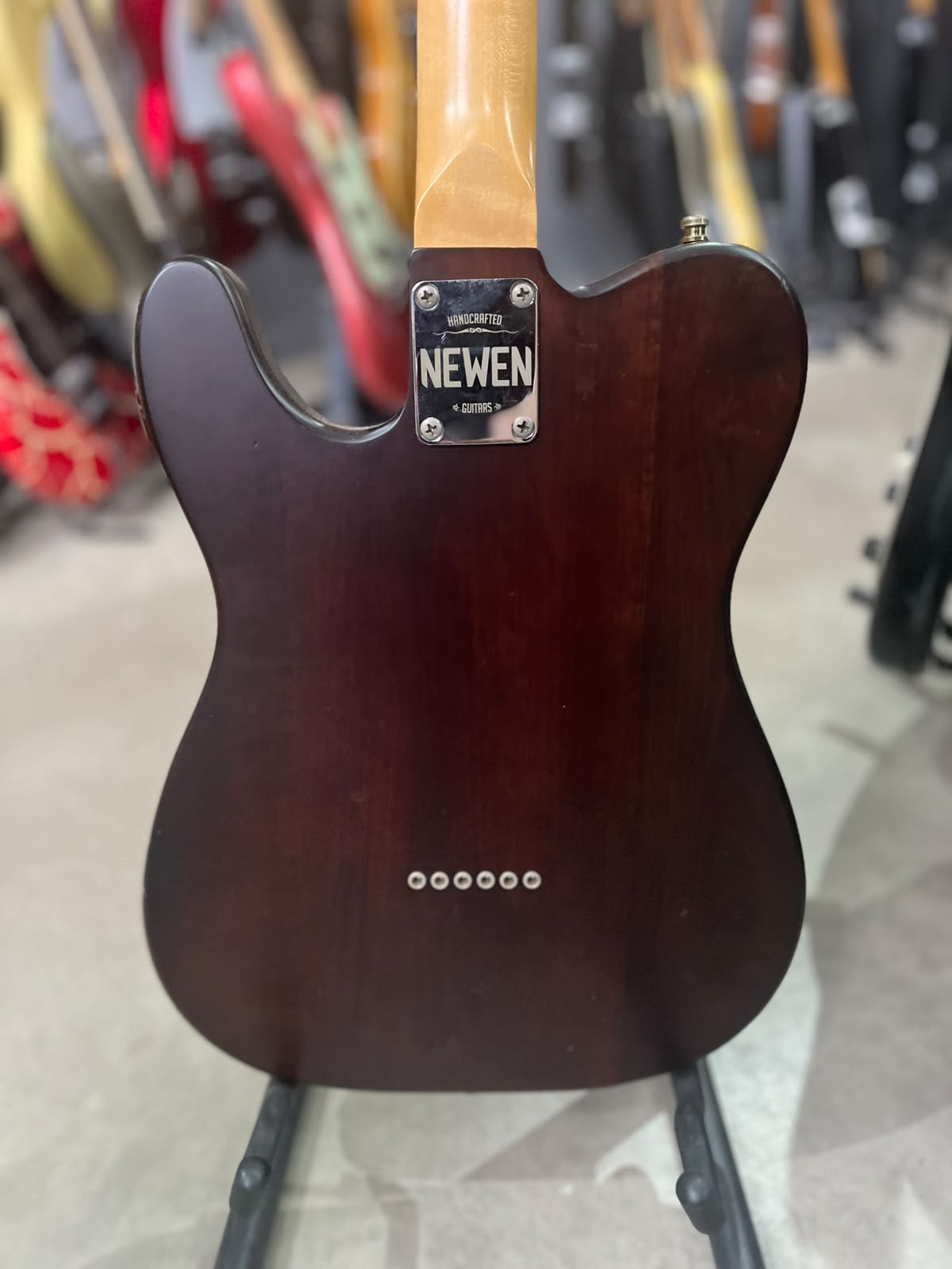 Guitarra Marca: Newen  Modelo: Telecaster Madeira  miniatura 7