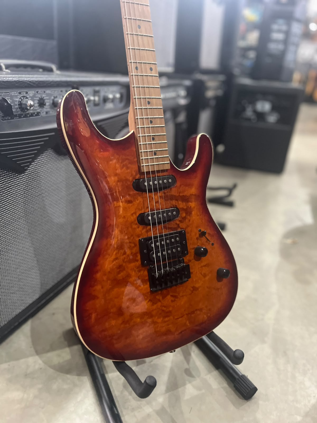Guitarra Waldman  WIS-160 miniatura 3