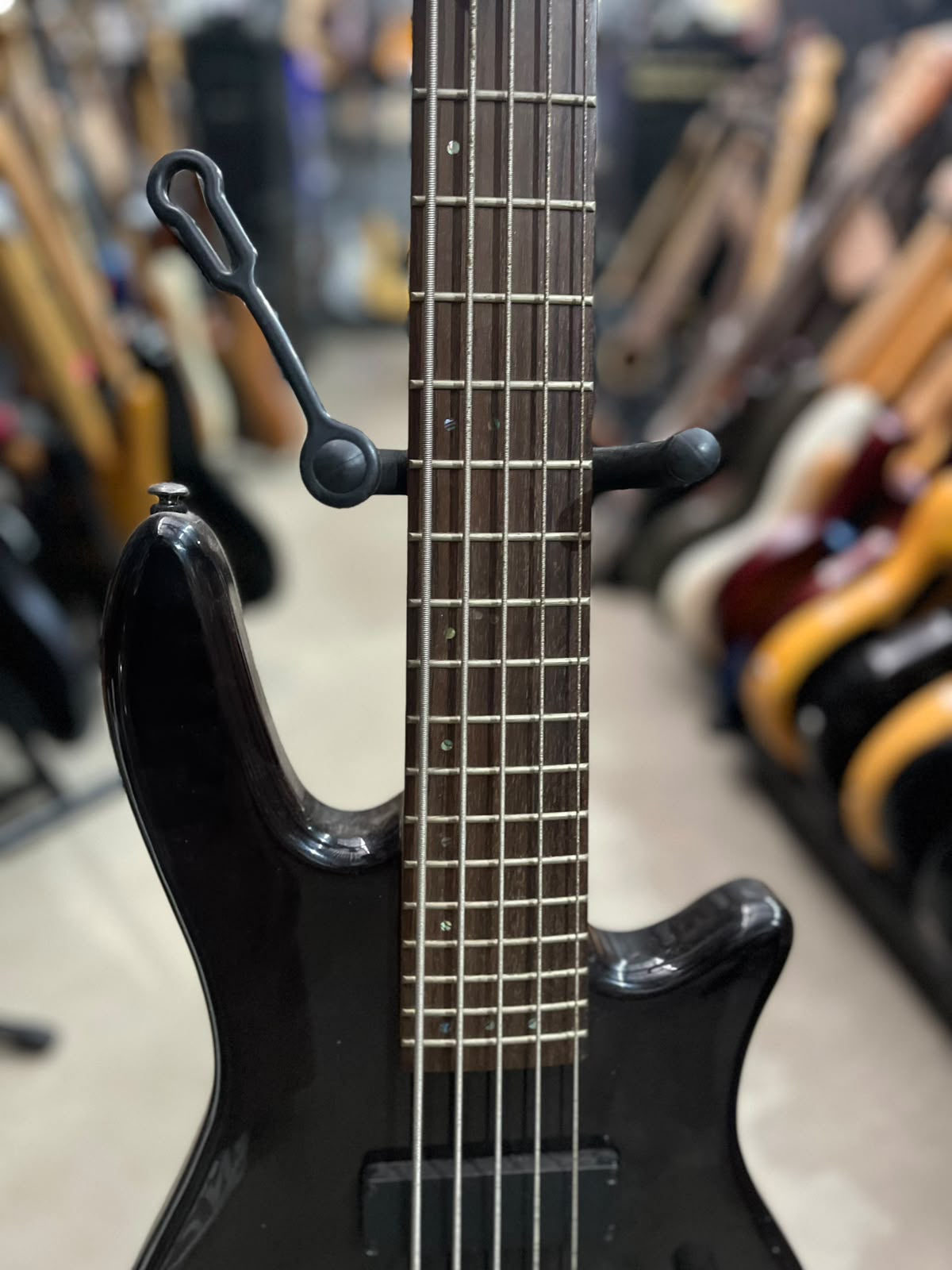 Baixo Marca Jay Turser – Modelo: JTB 52 QR 5 cordas miniatura 5