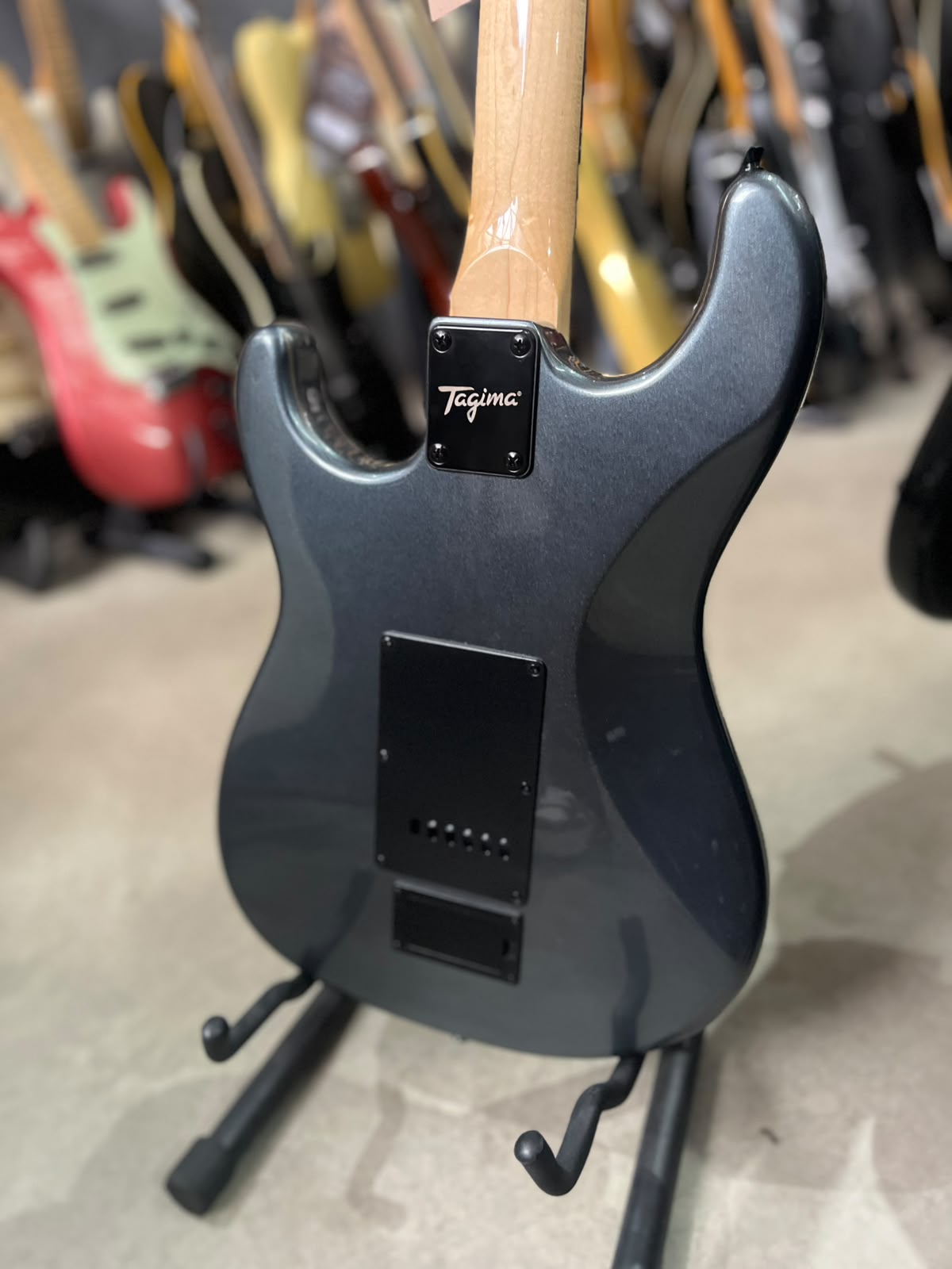 GUITARRA TAGIMA SIXMART CINZA ESCUDO PRETO miniatura 8