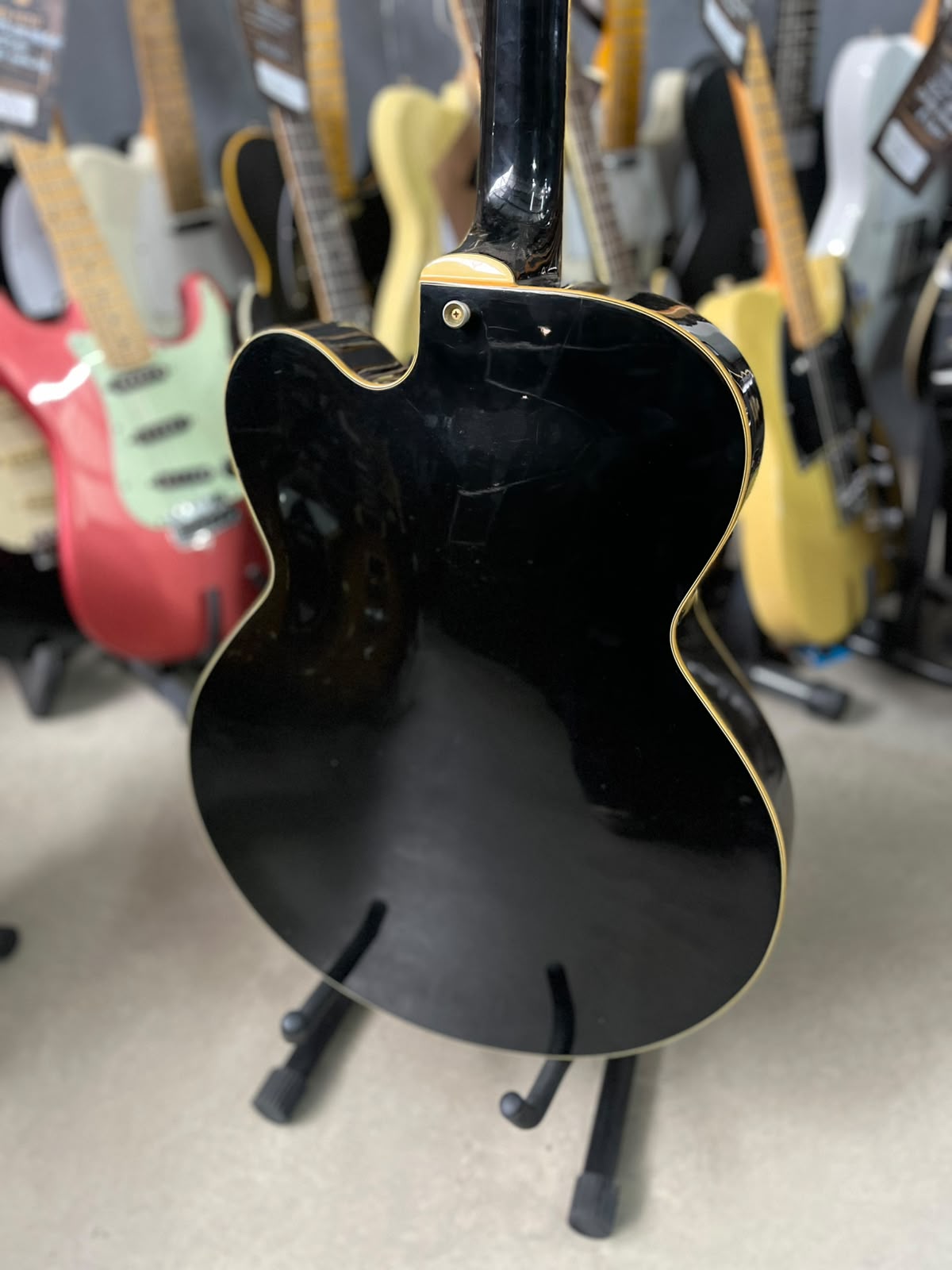 Guitarra Marca Epiphone BroadWay miniatura 8