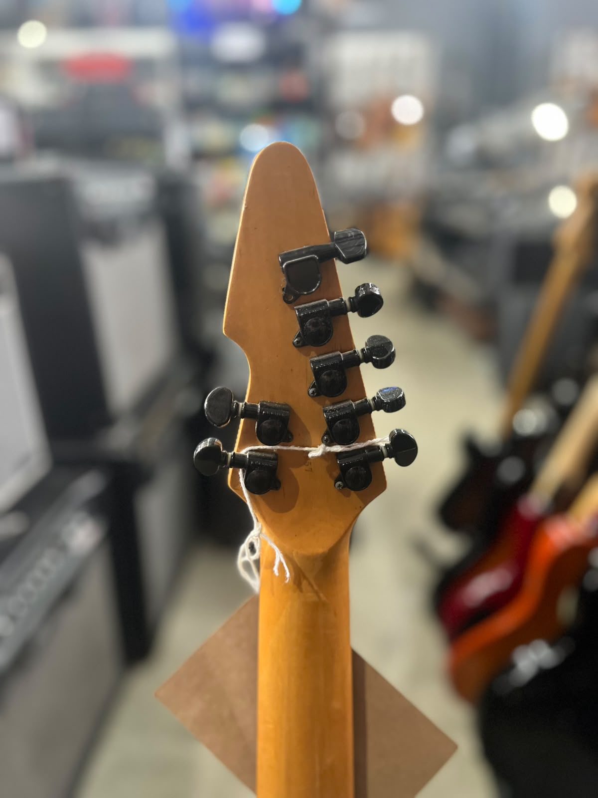 Guitarra Marca Schecter Modelo: Diamond Séries 7 Cordas miniatura 6