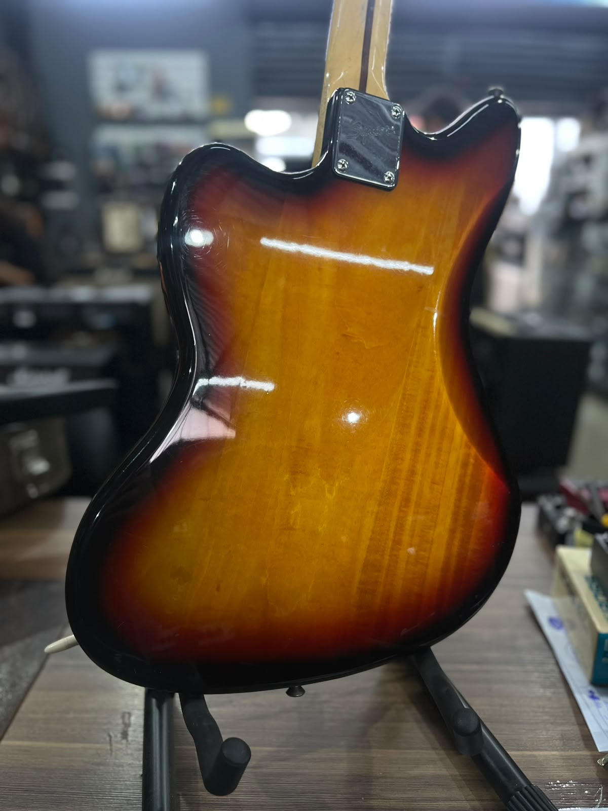 Guitarra Squier JazzMaster Modified miniatura 8