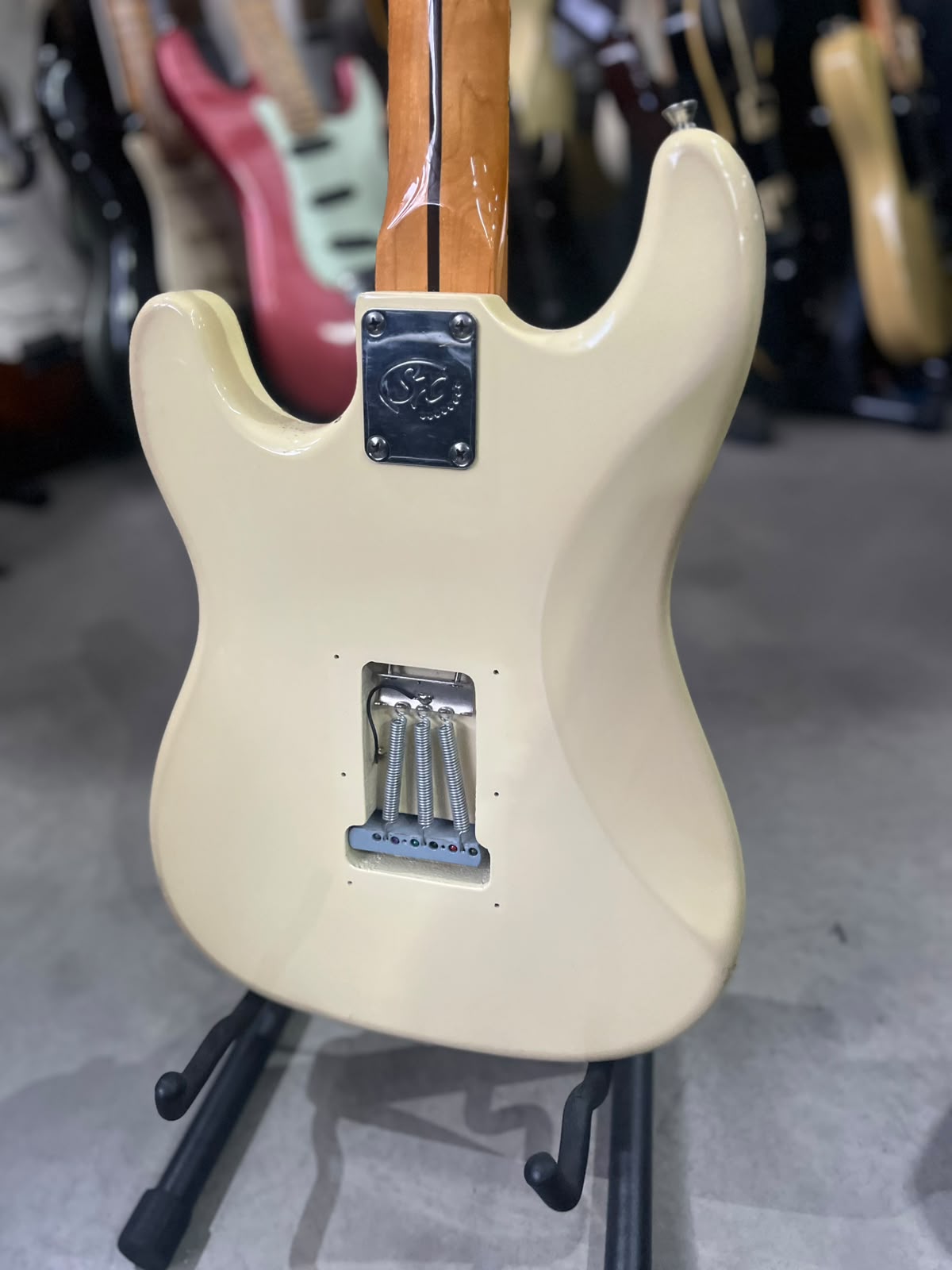 Guitarra Sx VTG séries Creme escudo branco miniatura 8