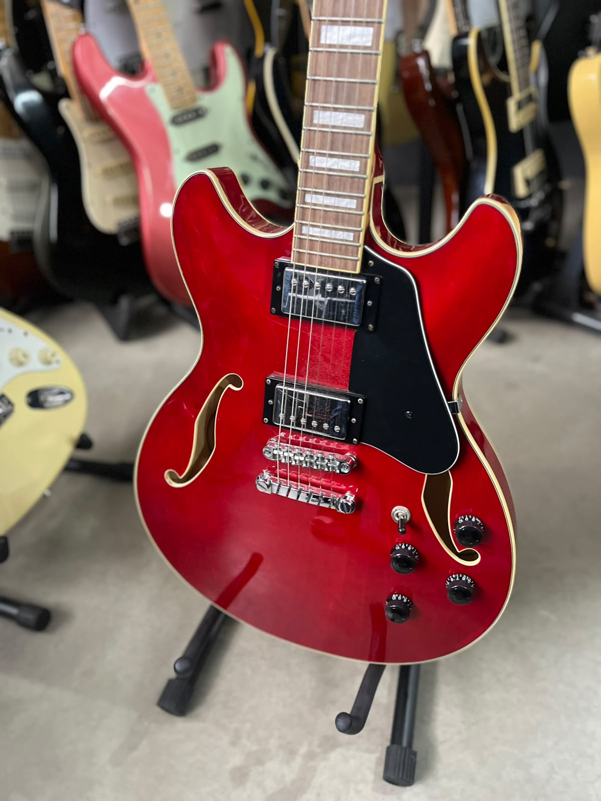 GUITARRA IBANEZ SEMI ACUSTICA ARTCORE AS73 miniatura 2