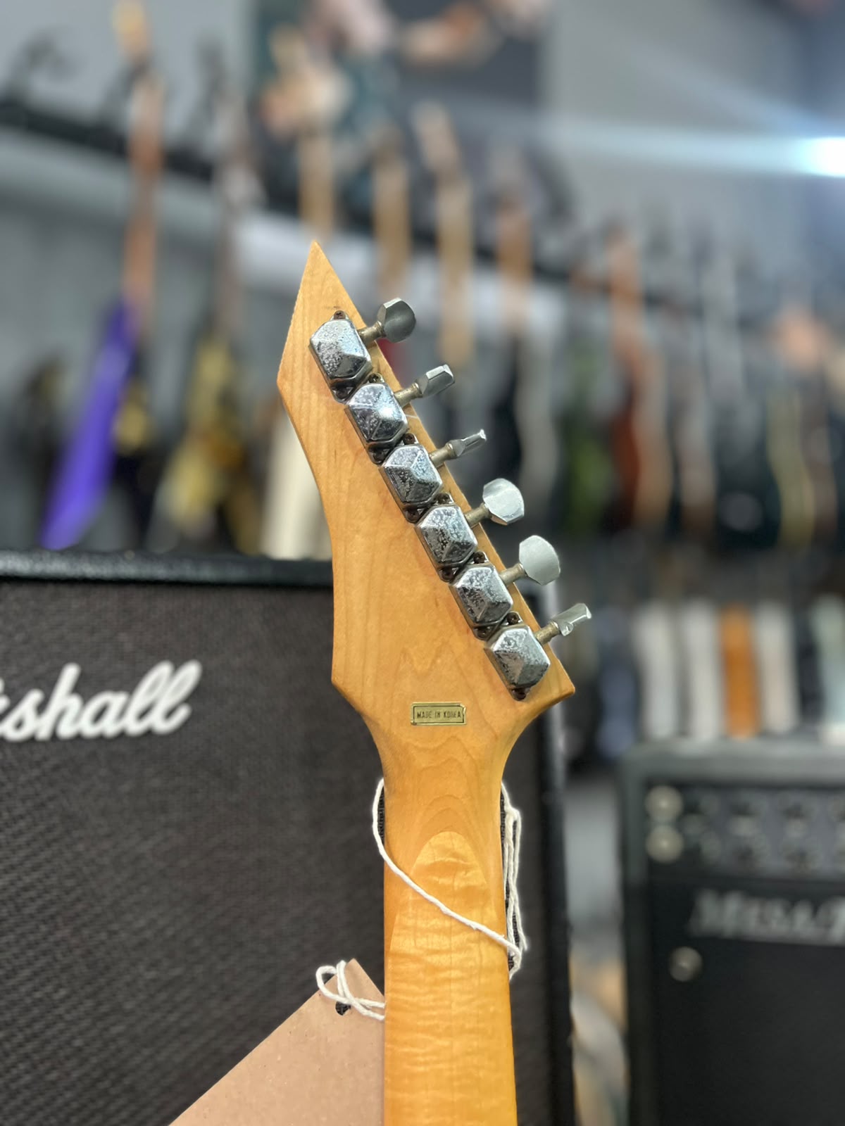 Guitarra BC Rich warlock preta com floyd miniatura 7