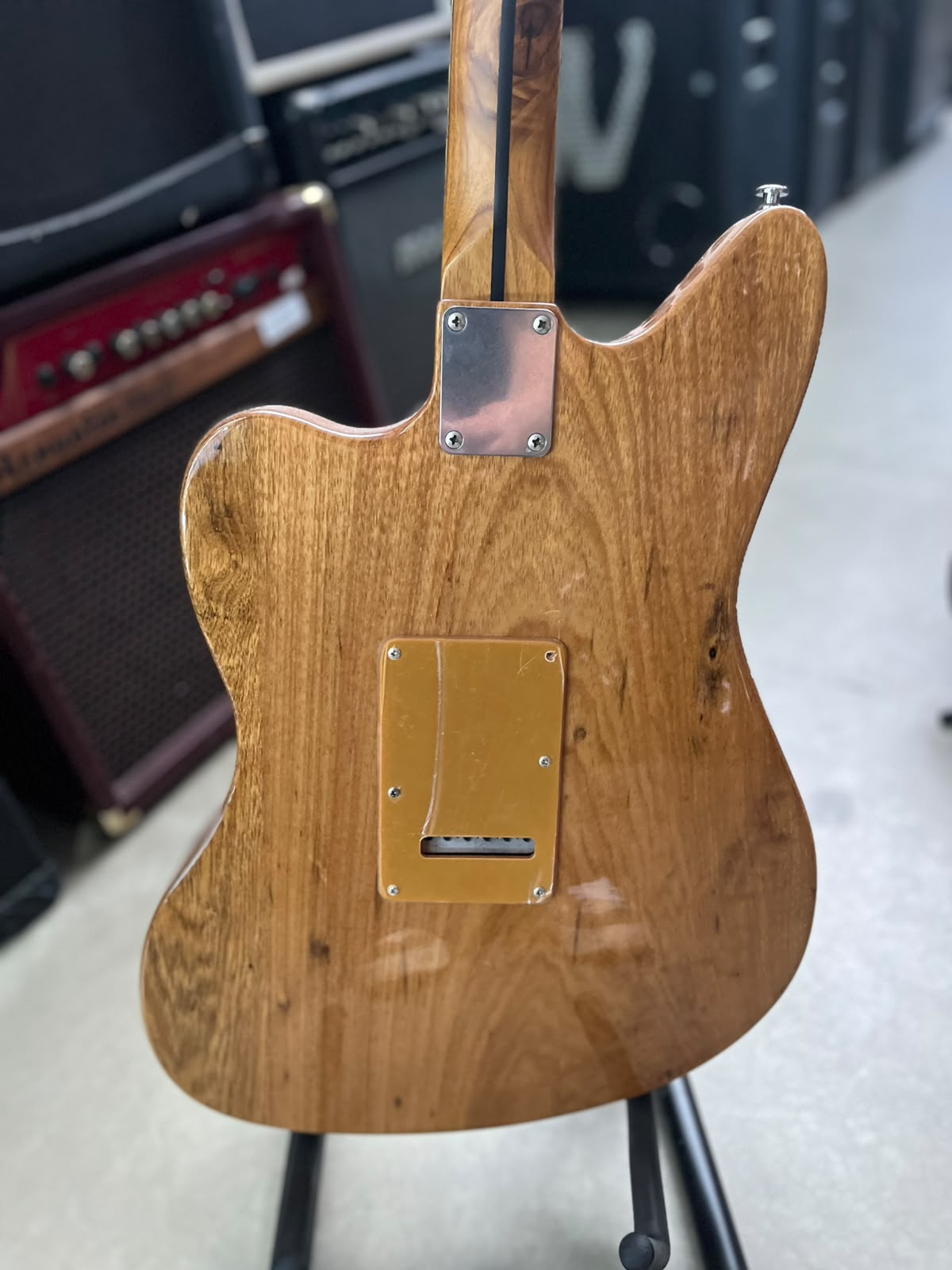 Guitarra Studebaker Sceptre miniatura 8
