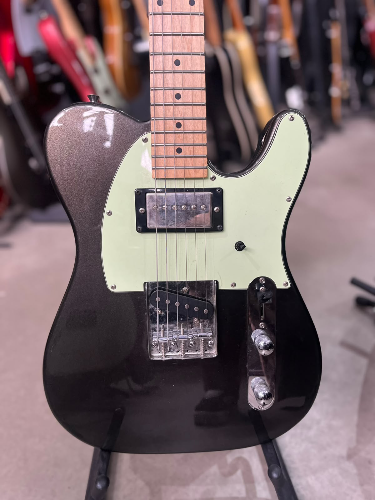 Marca Michael Modelo telecaster customizada