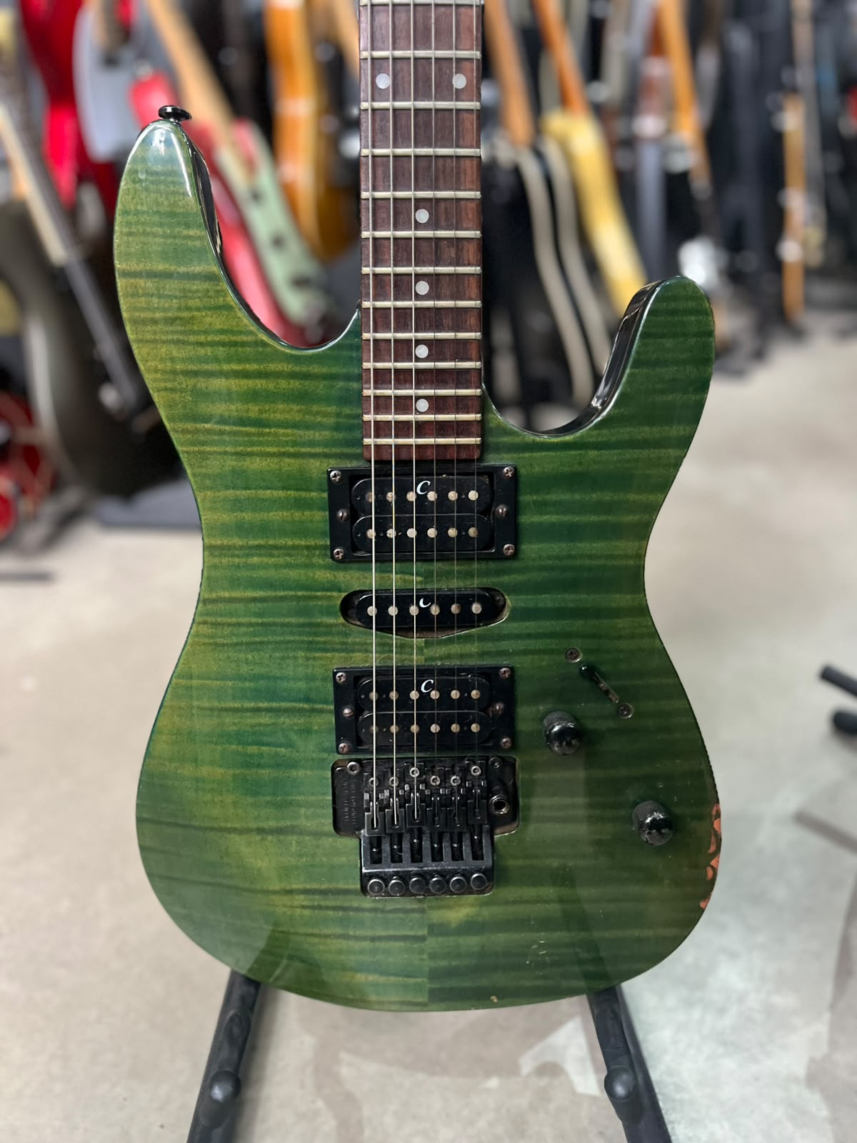 Guitarra Condor New York series- USA CG-300FM