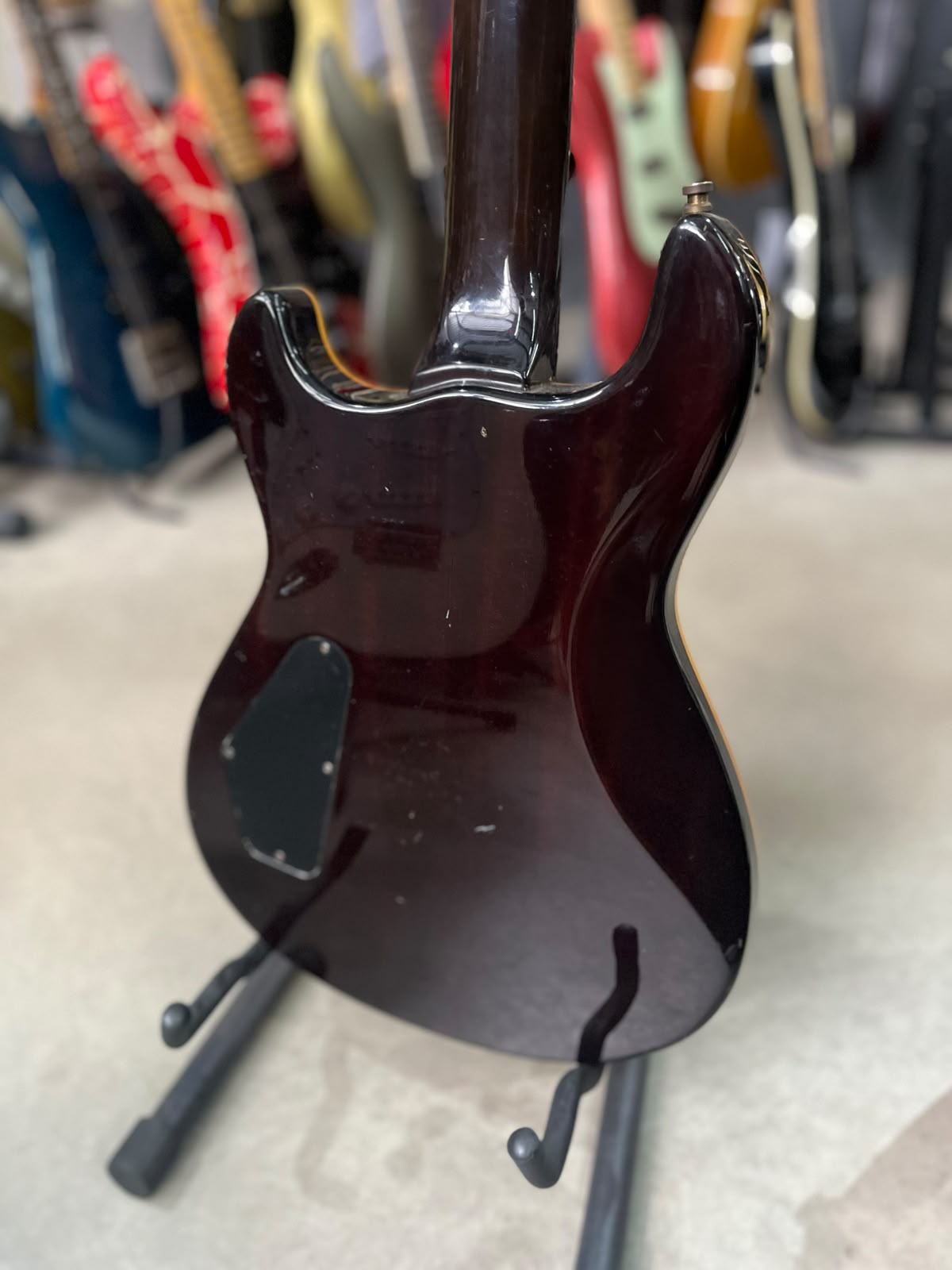 Guitarra Marca Fernandes  Japonesa miniatura 8