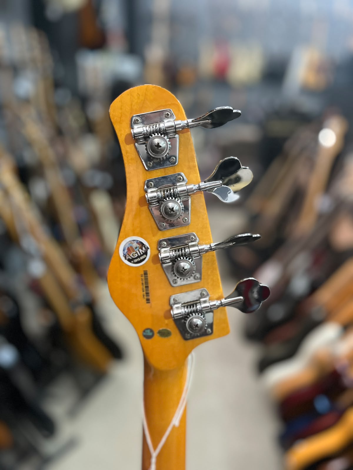 BAIXO TAGIMA WOODSTOCK 73 SUNBURST  4 CORDAS miniatura 7