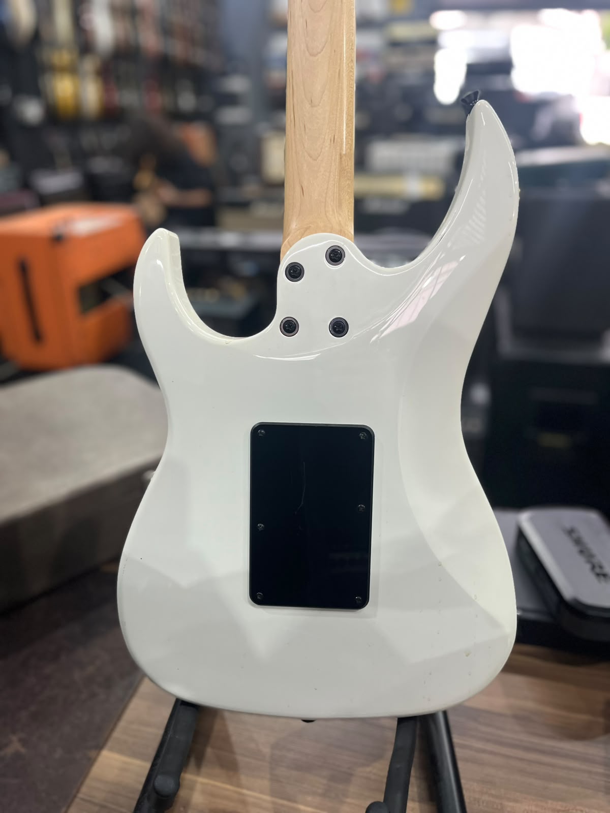 Guitarra Marca Waldman  Modelo: premium Mastery miniatura 7